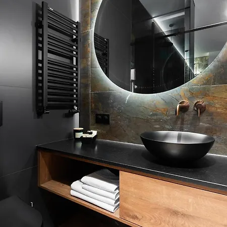 Old Town G6 By M Daire