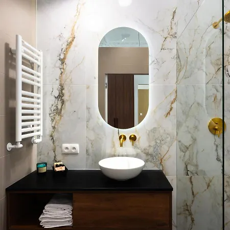 Old Town G6 By M Krakow